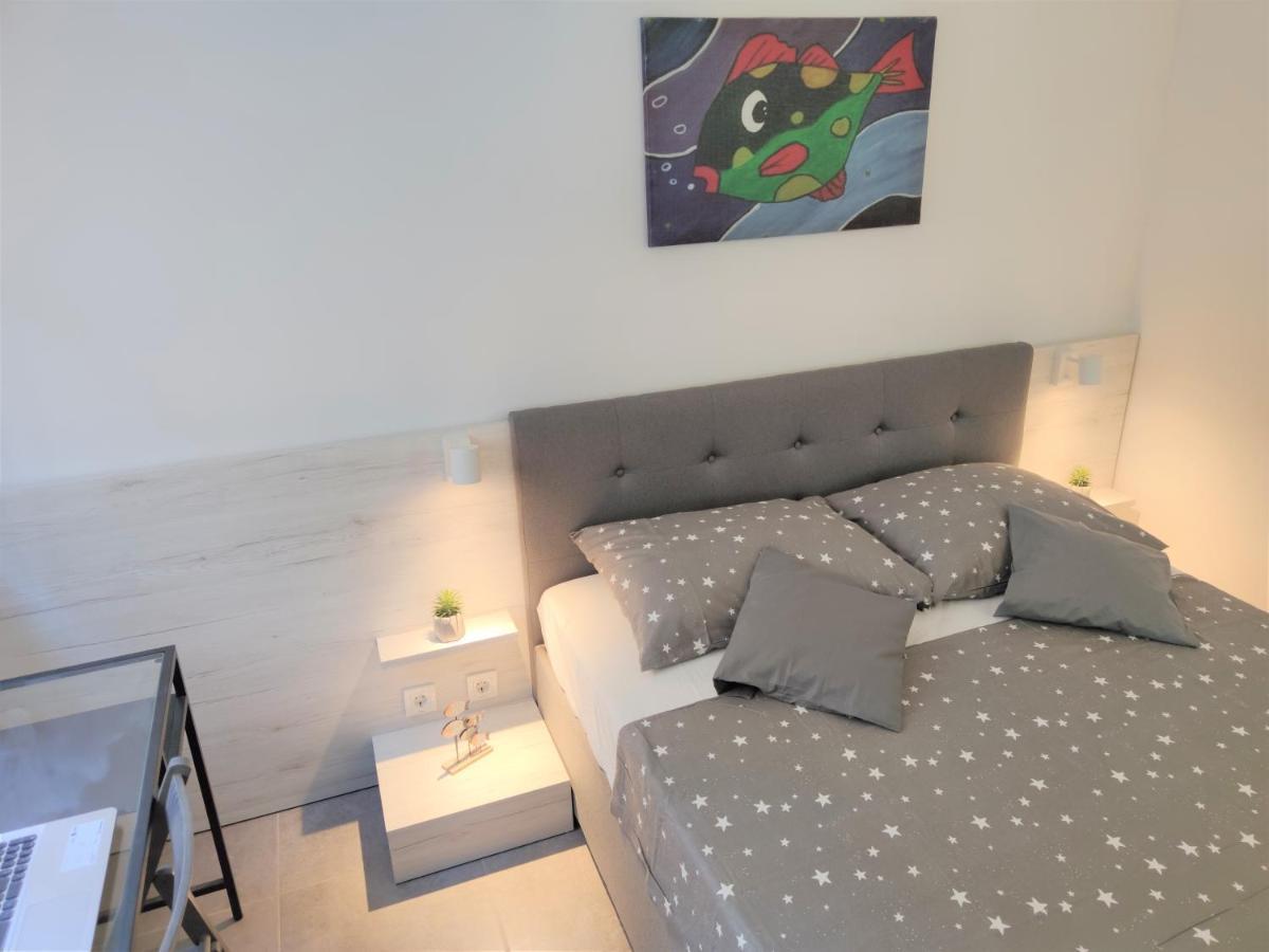 Apartments Rak ヴィス エクステリア 写真